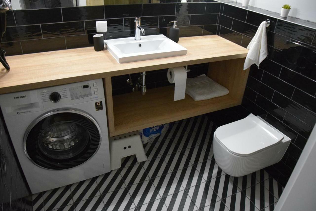 Verrari Apartaments Łeba Buitenkant foto